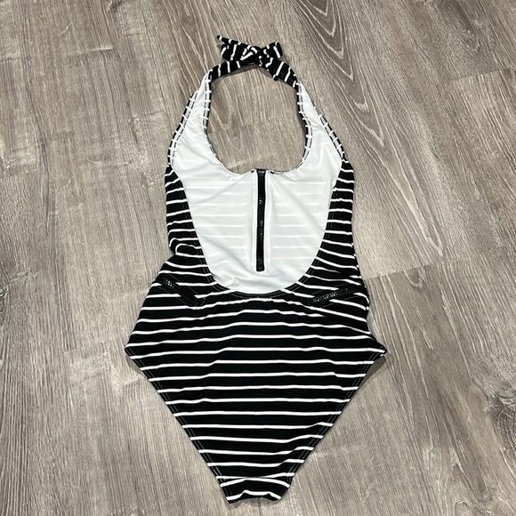 Victoria’s Secret One Piece Swimsuit - Picture 3 of 5